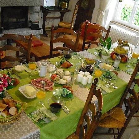 Les Clematites Du Mont Saint Michel Bed & Breakfast