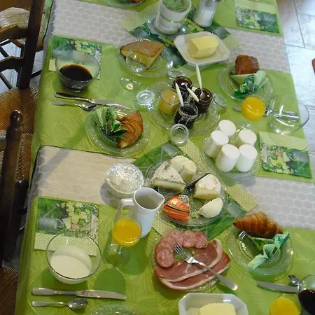 Bed & Breakfast Les Clematites Du Mont Saint Michel Pontorson