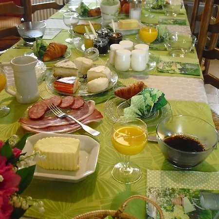 Les Clematites Du Mont Saint Michel Bed & Breakfast Pontorson
