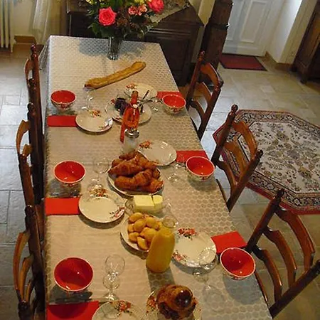 Les Clematites Du Mont Saint Michel Bed & Breakfast *